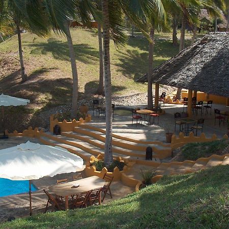 Kinasi Lodge Utende Екстериор снимка