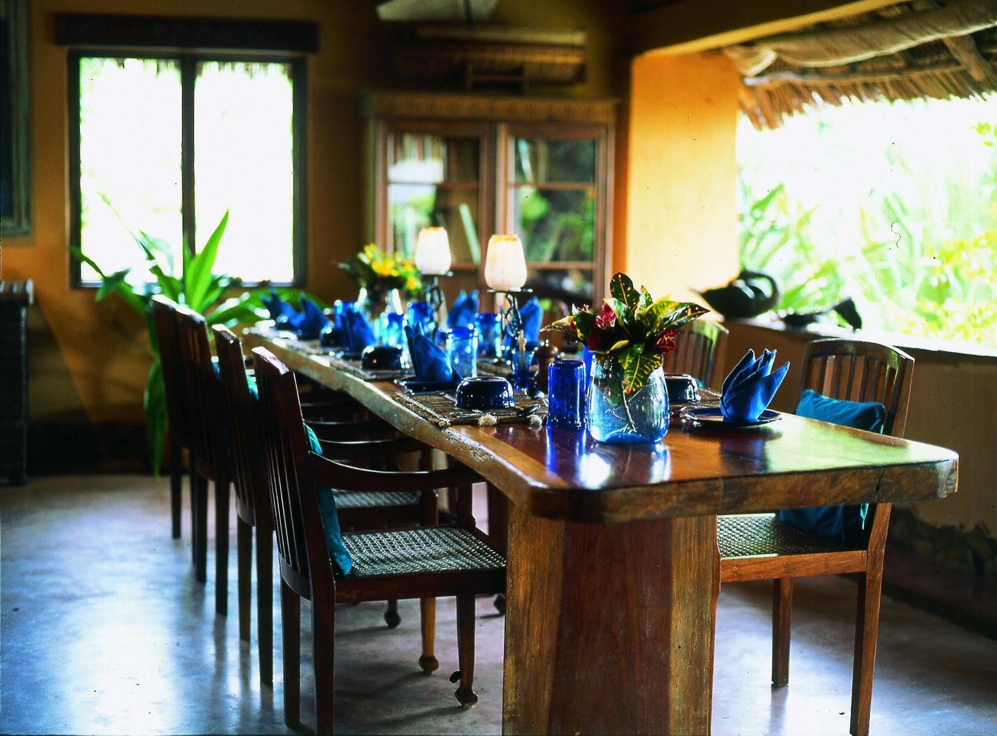 Kinasi Lodge Utende Екстериор снимка